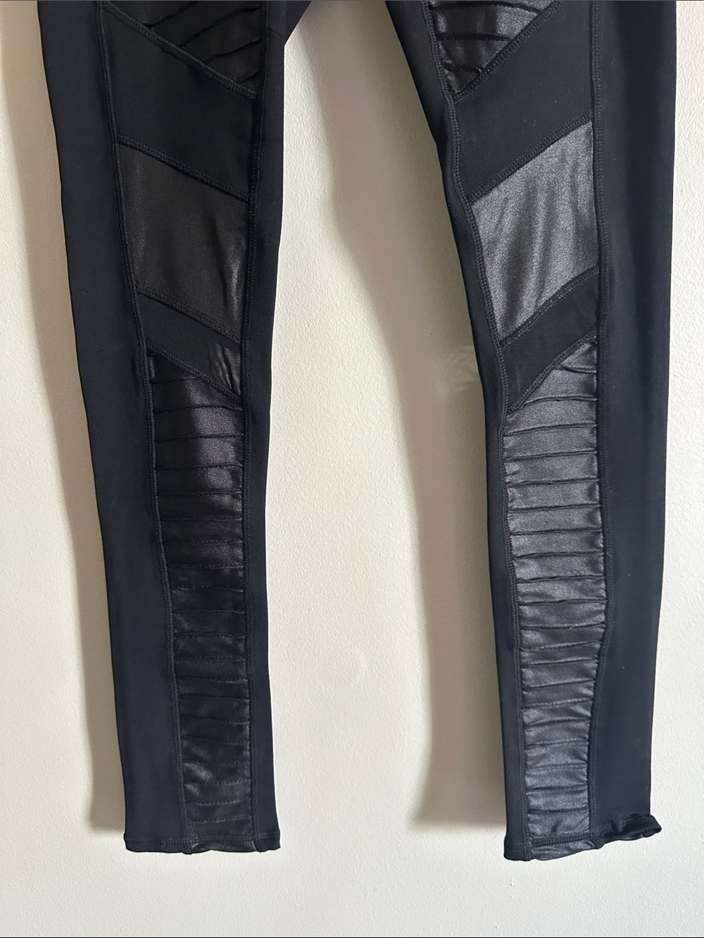 NWT Black knit mesh leggings - Picture 15 of 15